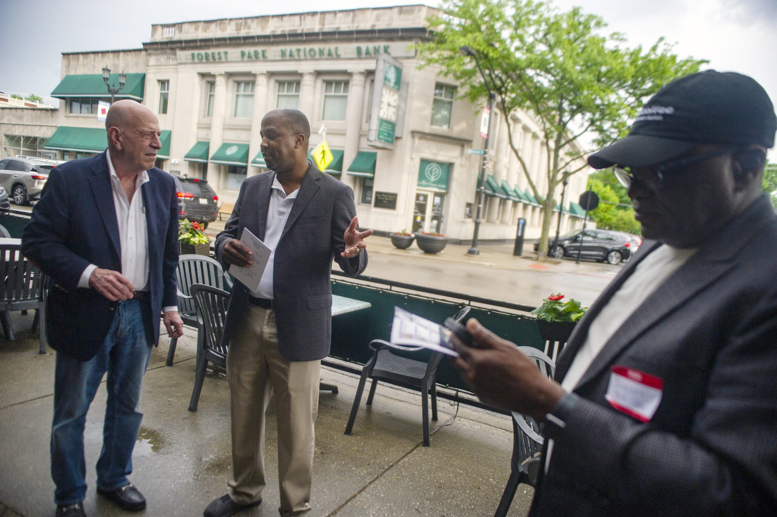 Hoskins wins endorsements, raises funds during kickoff Forest Park Review